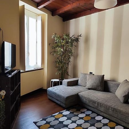 Daisy Apartment In Centro A Como Bagian luar foto