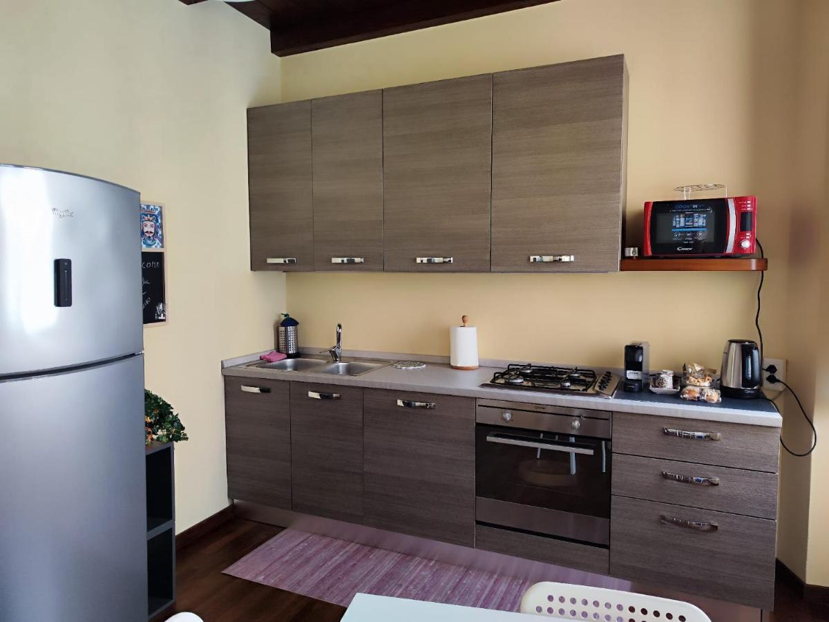 Daisy Apartment In Centro A Como Bagian luar foto