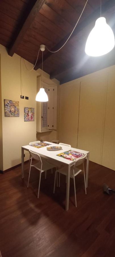 Daisy Apartment In Centro A Como Bagian luar foto